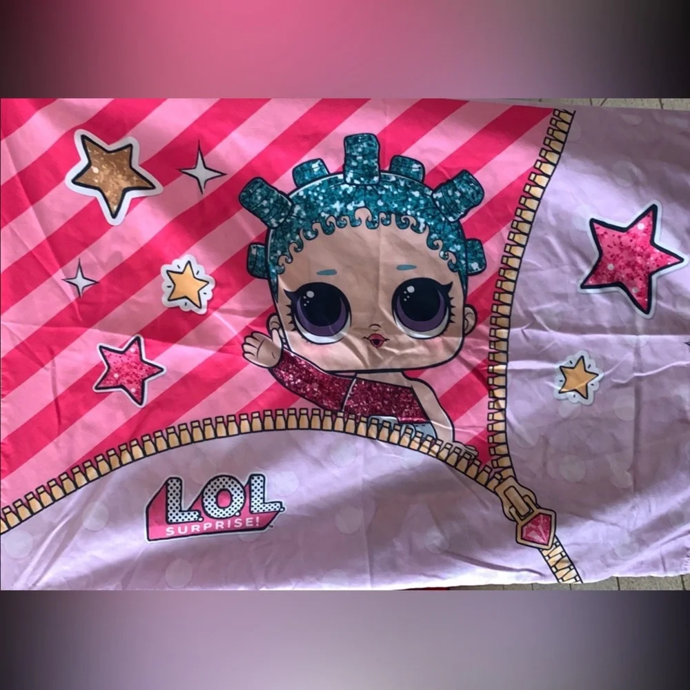 L.O.L. Surprise! Twin Glitterful Comforter Bundle Set